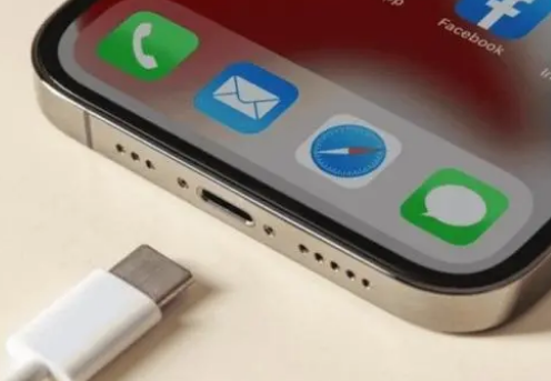 博山苹果15维修分享iPhone15改USB-C接口后能和安卓用户互借充电器吗 